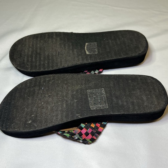 Yellow Box Oria Blue Multi Color Stripe Flip Flops Women's Size 6 - Picture 5 of 7